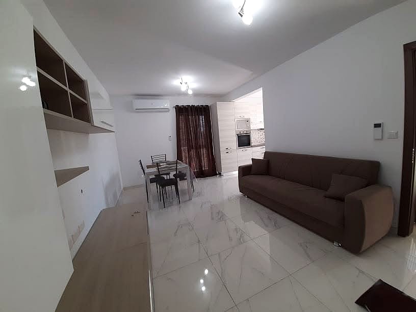Apartment in Gzira - 2 beds, 1 bath — 1