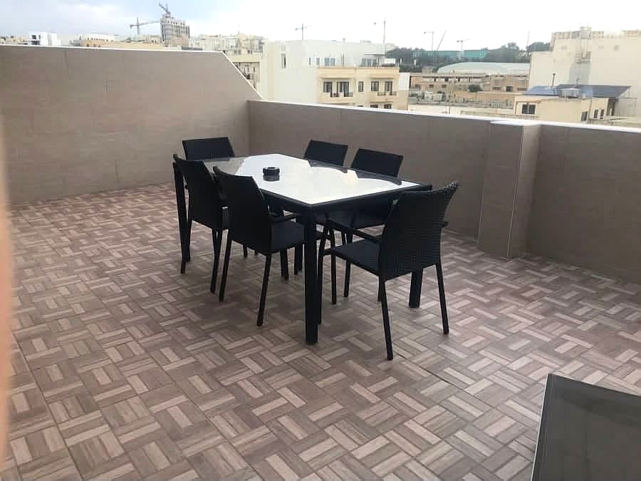Penthouse in Gzira - 3 beds, 2 baths — 4
