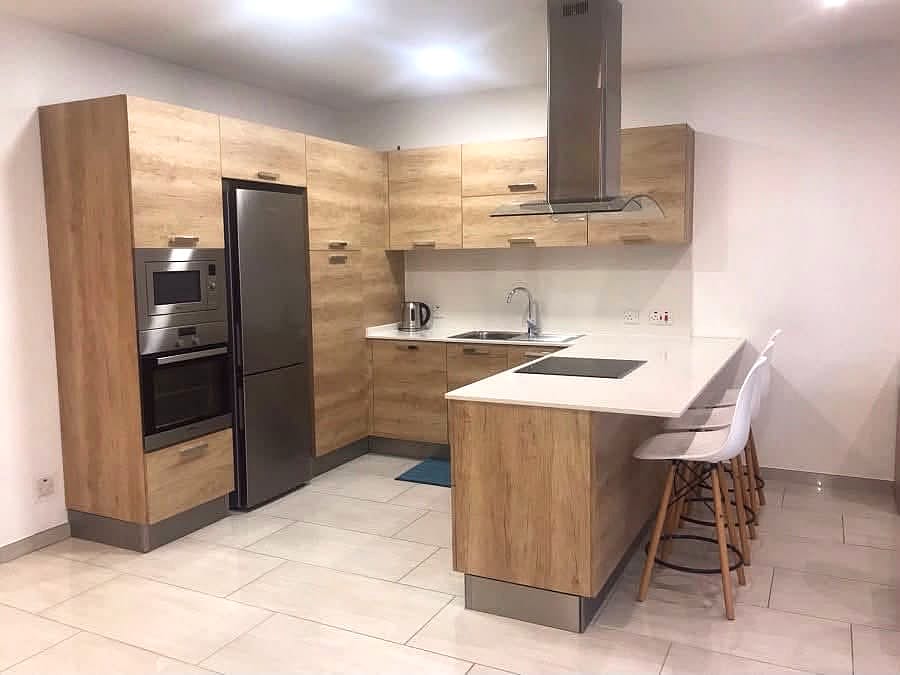 Penthouse in Gzira - 3 beds, 2 baths — 5