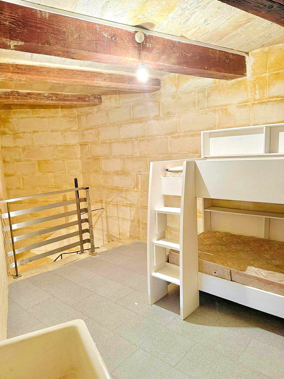 Room in Zejtun — 4