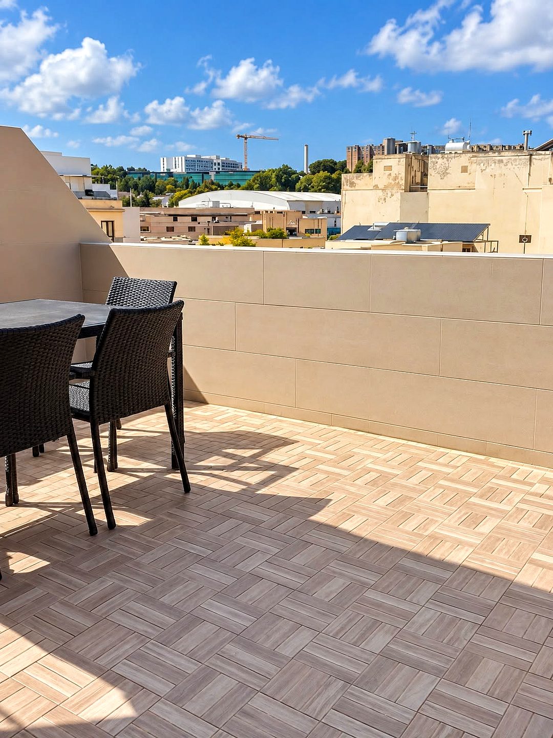 Penthouse in Gzira - 3 beds, 2 baths — 3