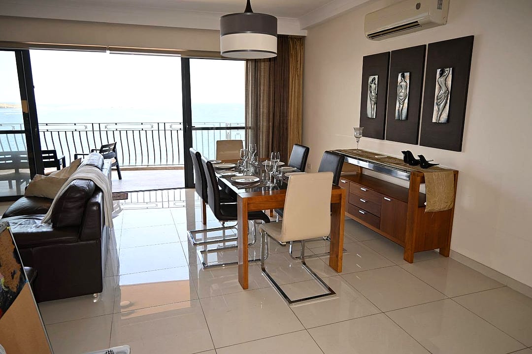 Apartment in Bugibba - 3 beds, 2 baths — 2
