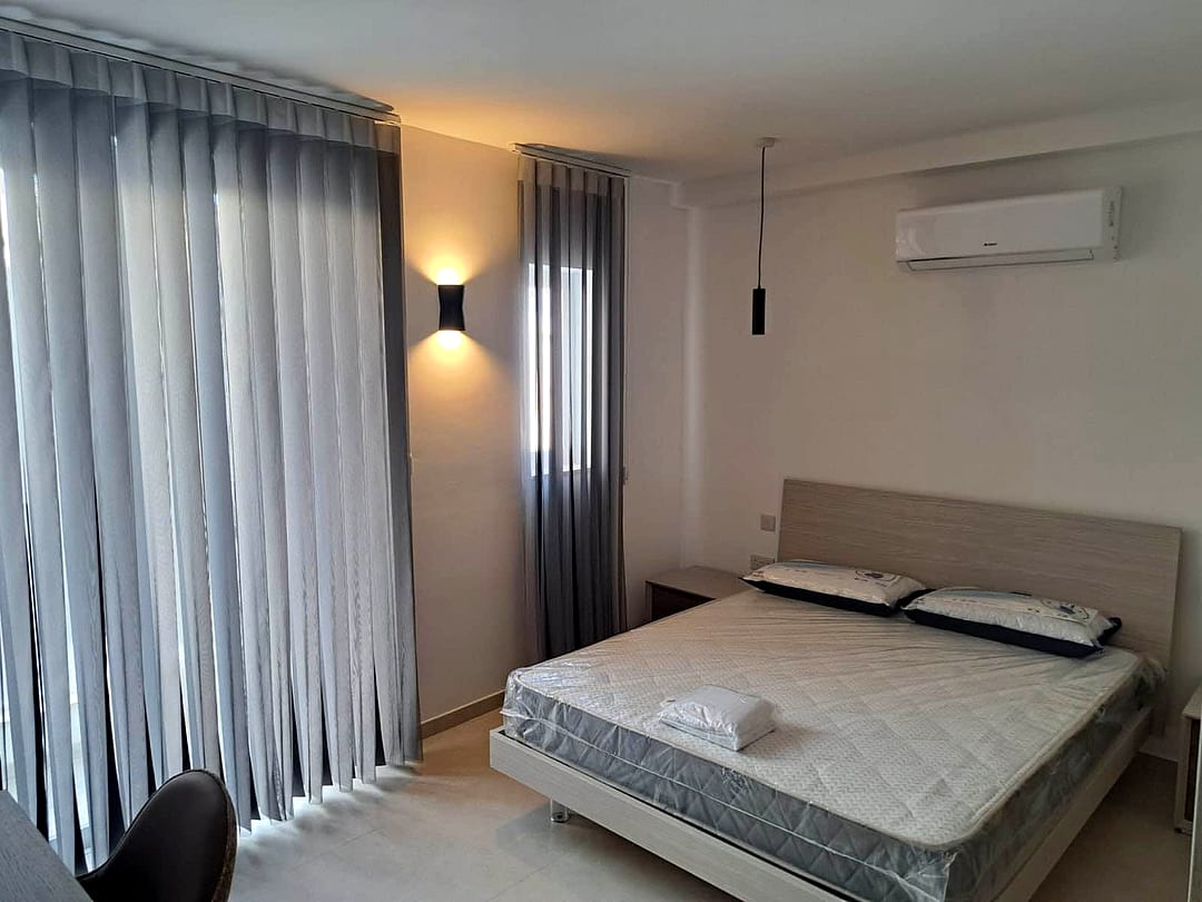 Apartment in Swieqi - 2 beds, 2 baths — 4
