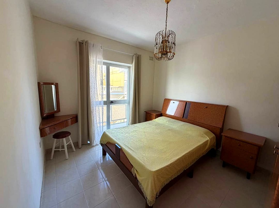Apartment in St Paul's Bay - 2 beds, 2 baths — 4