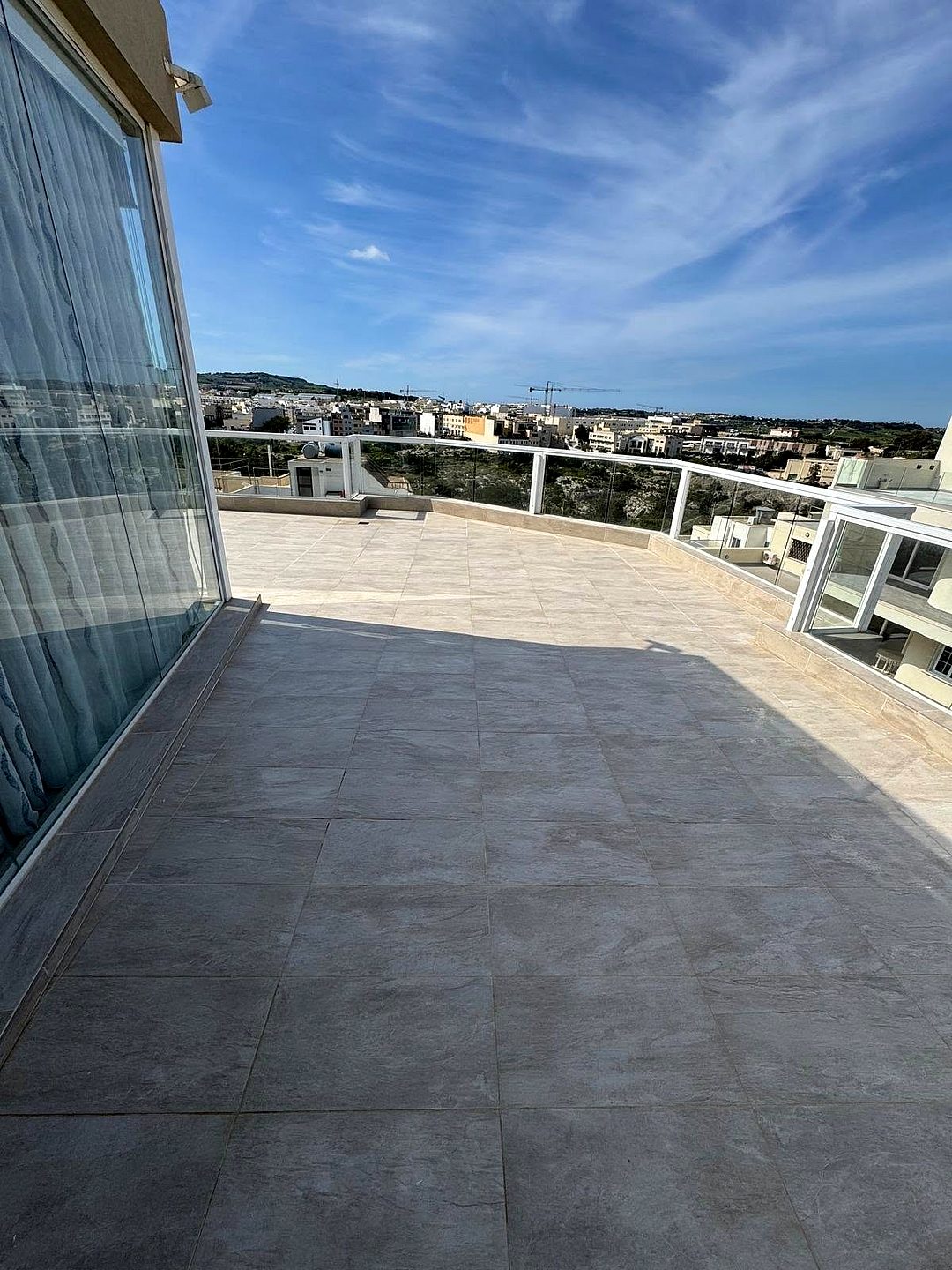 Penthouse in Mosta - 3 beds, 3 baths — 2