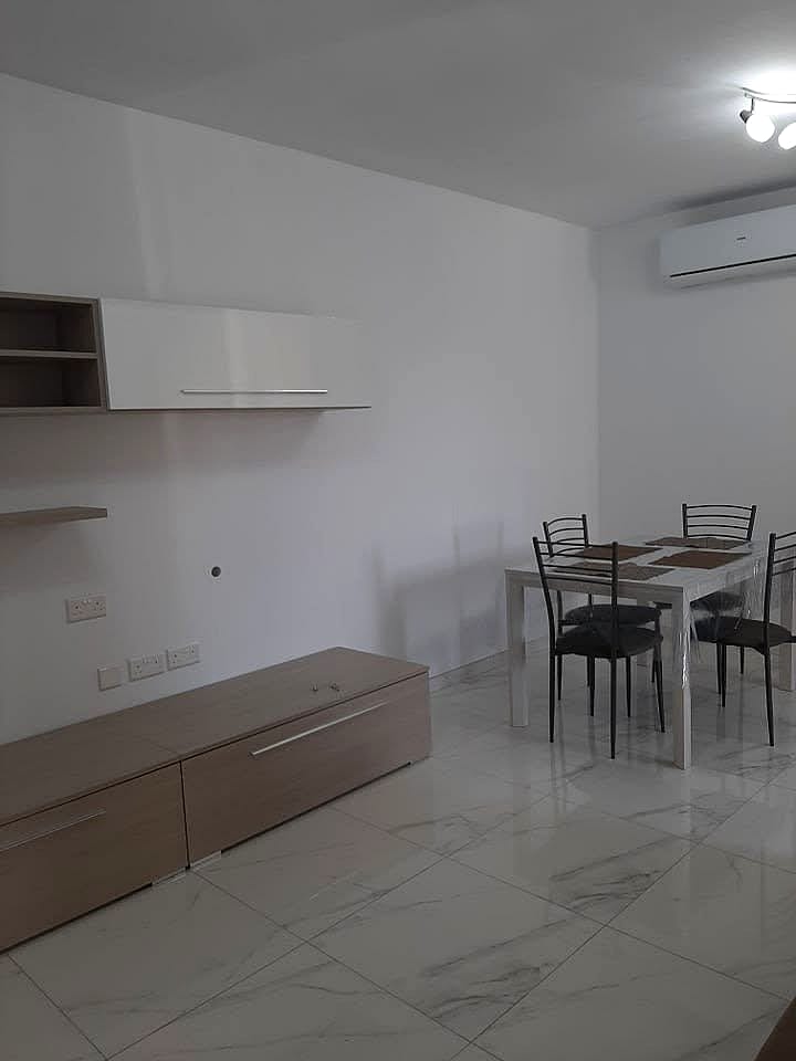 Apartment in Gzira - 2 beds, 1 bath — 1