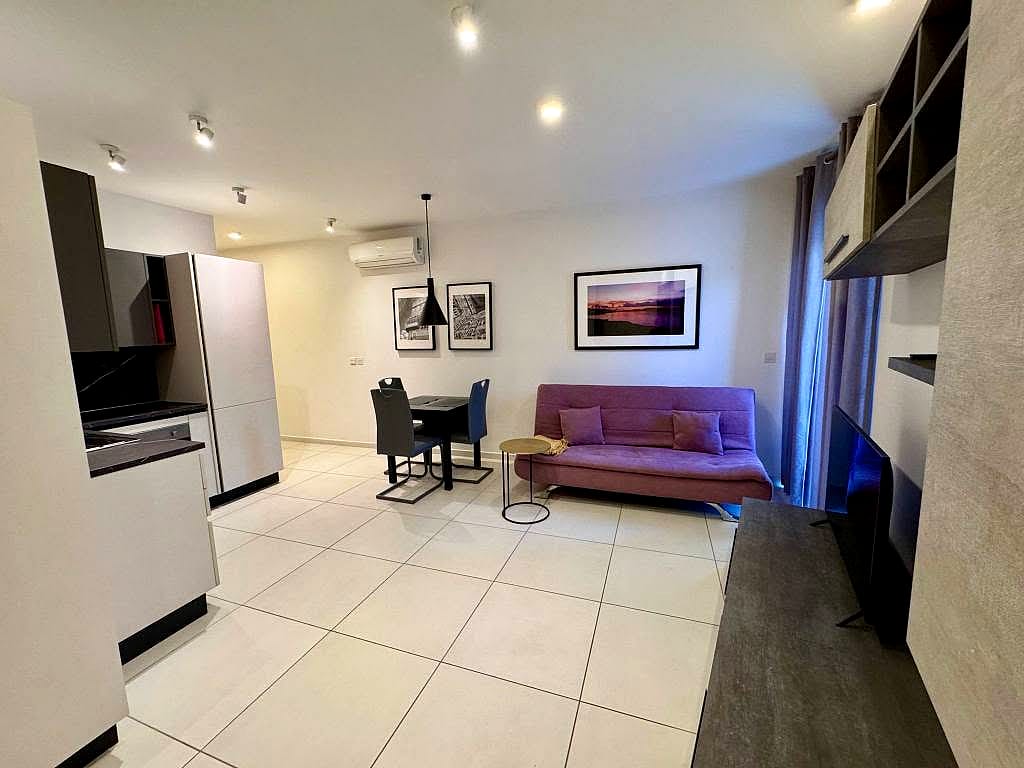 Apartment in St Julian's - 1 bed — 2