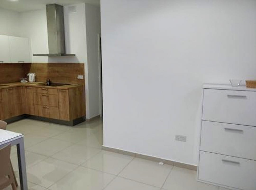 Modern 2-bedroom maisonette with garage in Żebbuġ — 3