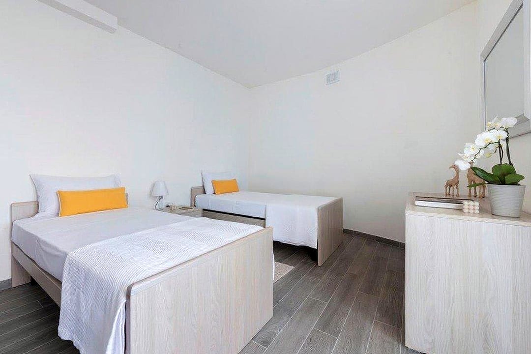 Modern 2-Bedroom Apartment in Kappara — 6