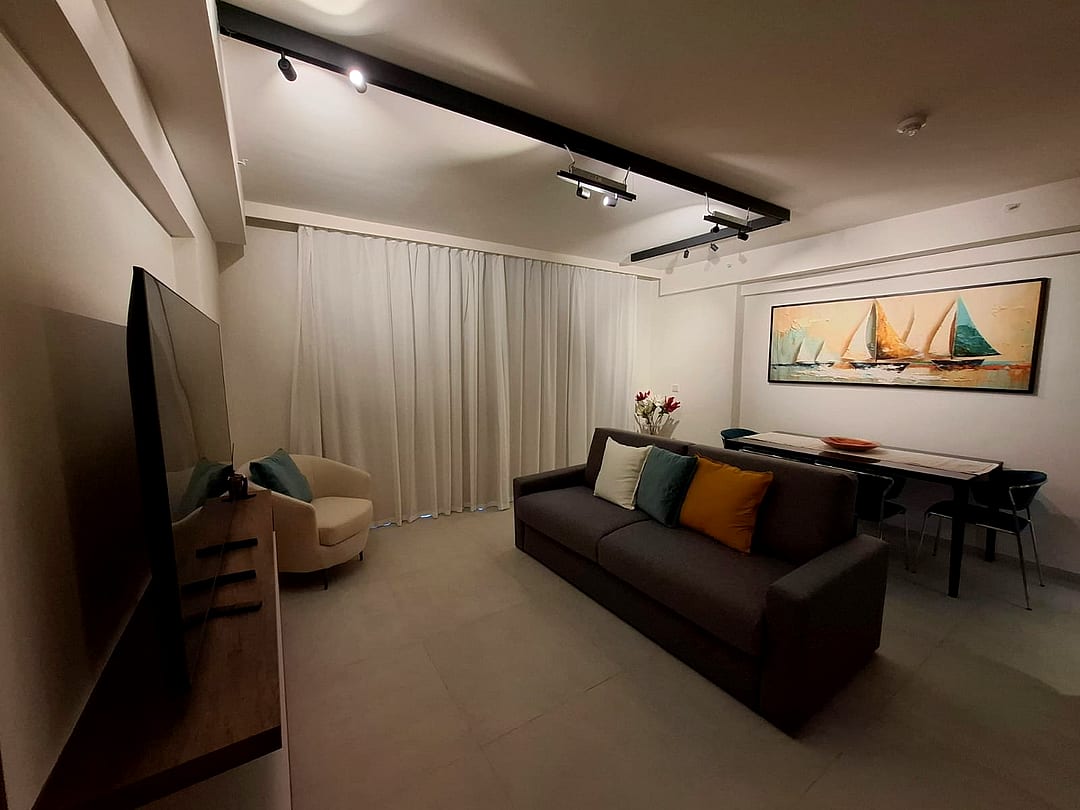 Mercury Towers Apartment with Sea-View Balcony — 2