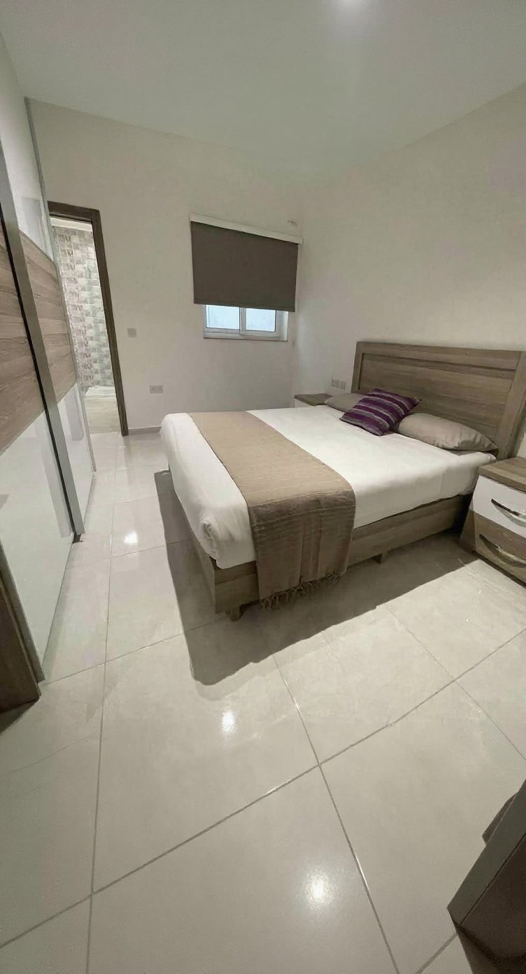Apartment in Qawra - 3 beds, 2 baths — 1