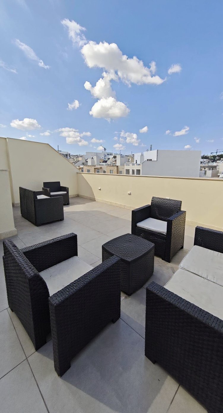 Apartment in Swieqi - 2 beds, 2 baths — 3