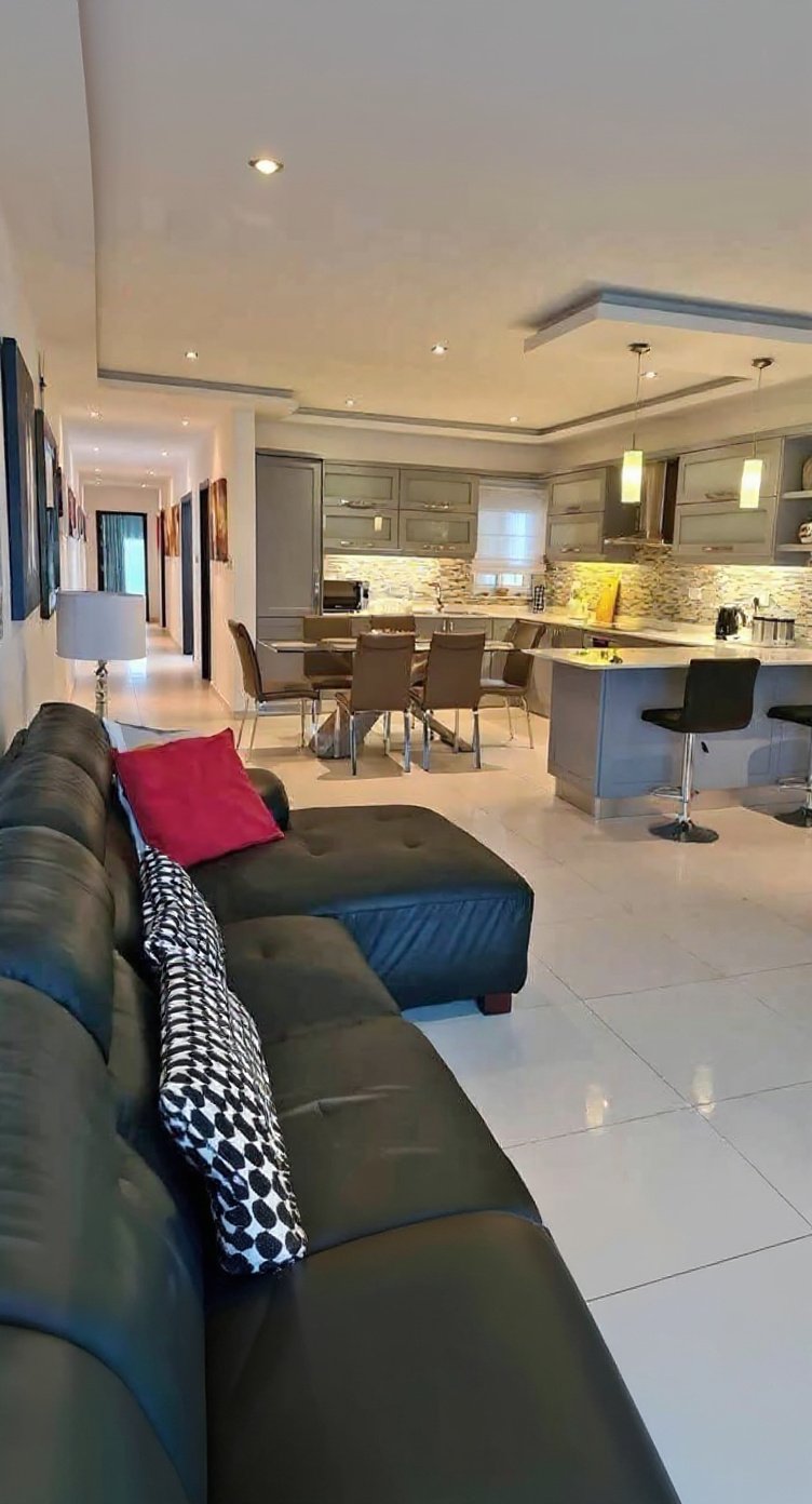 Penthouse in Qawra - 2 beds, 2 baths — 1
