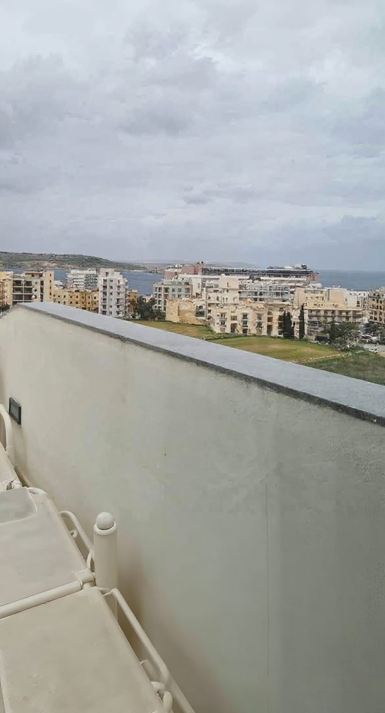 Penthouse in Qawra - 2 beds, 2 baths — 5