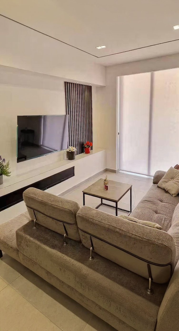 Apartment in Qawra - 2 beds, 2 baths — 2