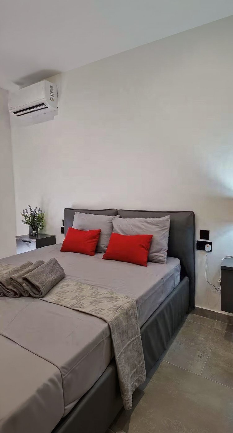 Apartment in Qawra - 2 beds, 2 baths — 5