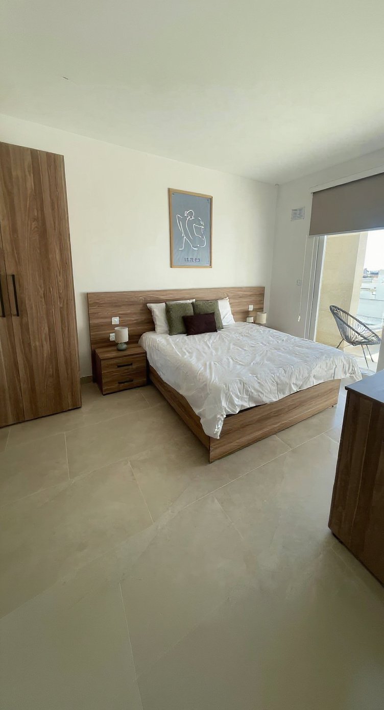 Apartment in Mosta - 3 beds, 2 baths — 4