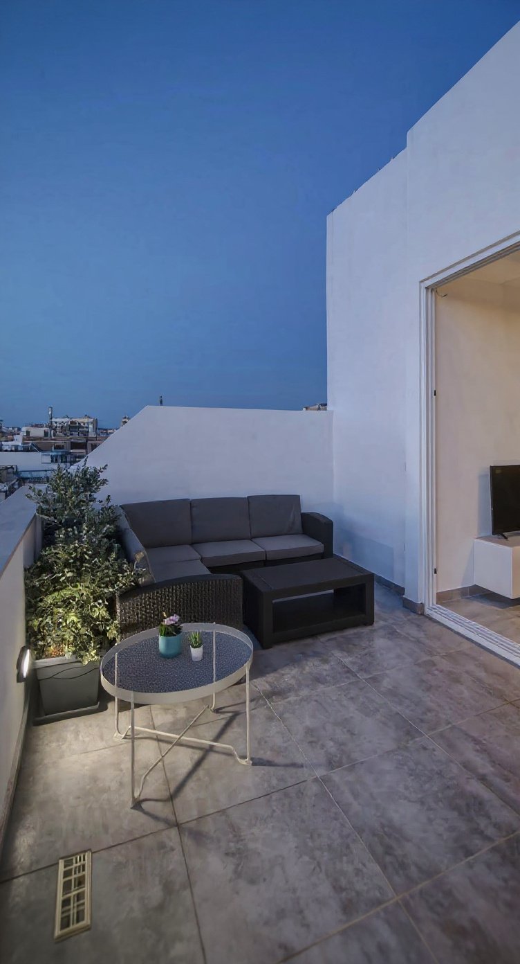 Penthouse in Sliema - 2 beds, 2 baths — 3