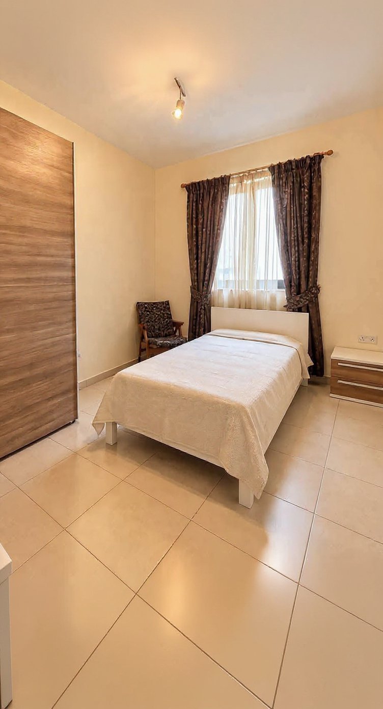 Apartment in Marsaskala - 3 beds, 2 baths — 4
