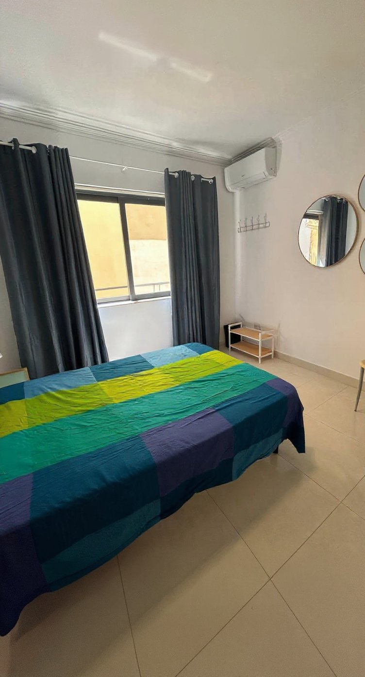 Apartment in St Julian's - 3 beds, 2 baths — 3