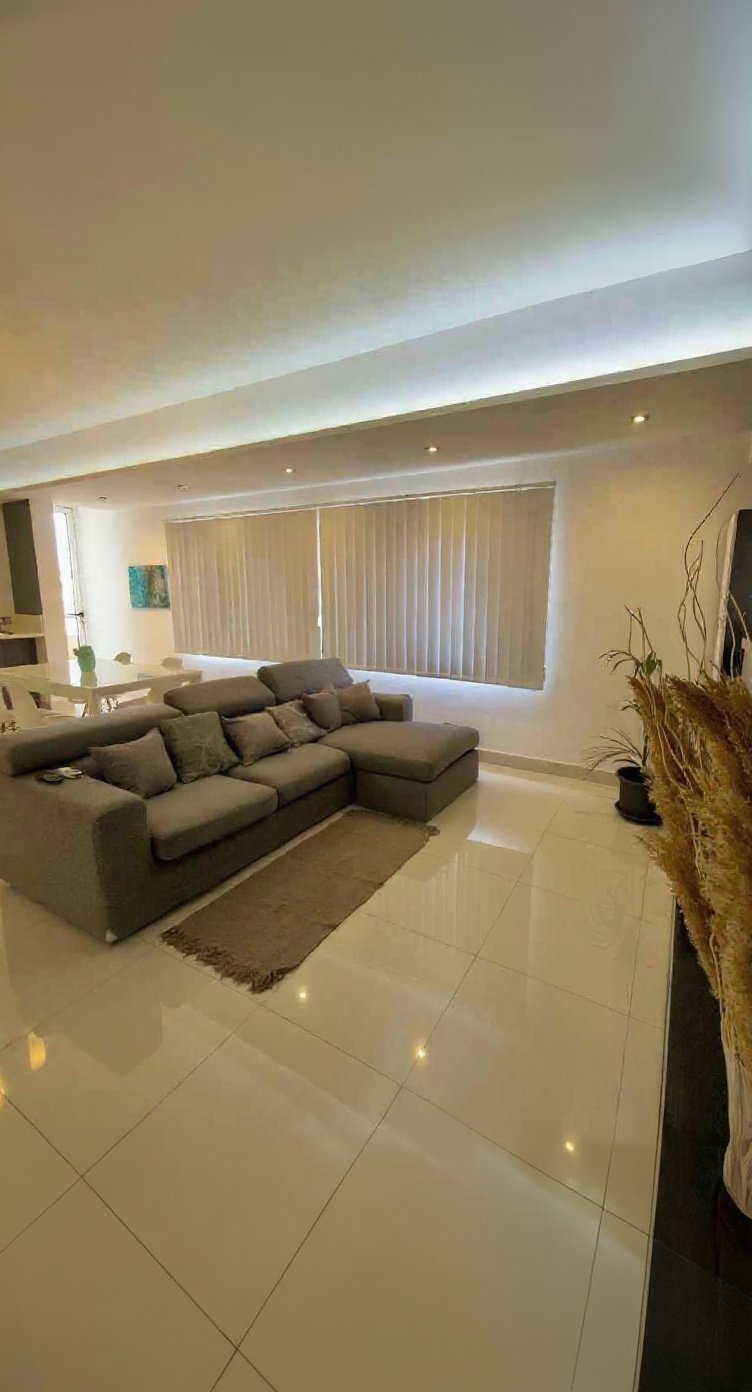 Apartment in Msida - 3 beds, 1 bath — 1