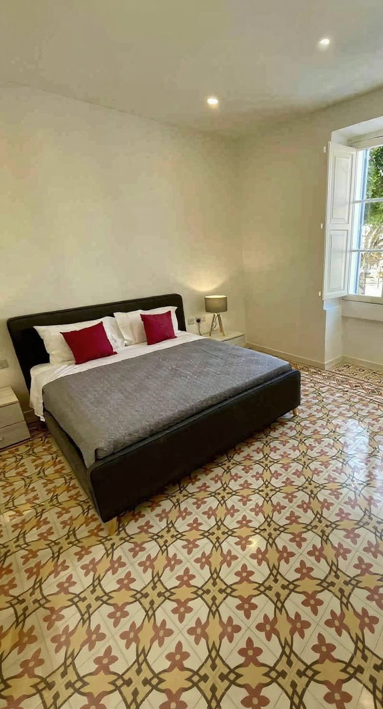 Townhouse in Kalkara - 3 beds, 3 baths — 3