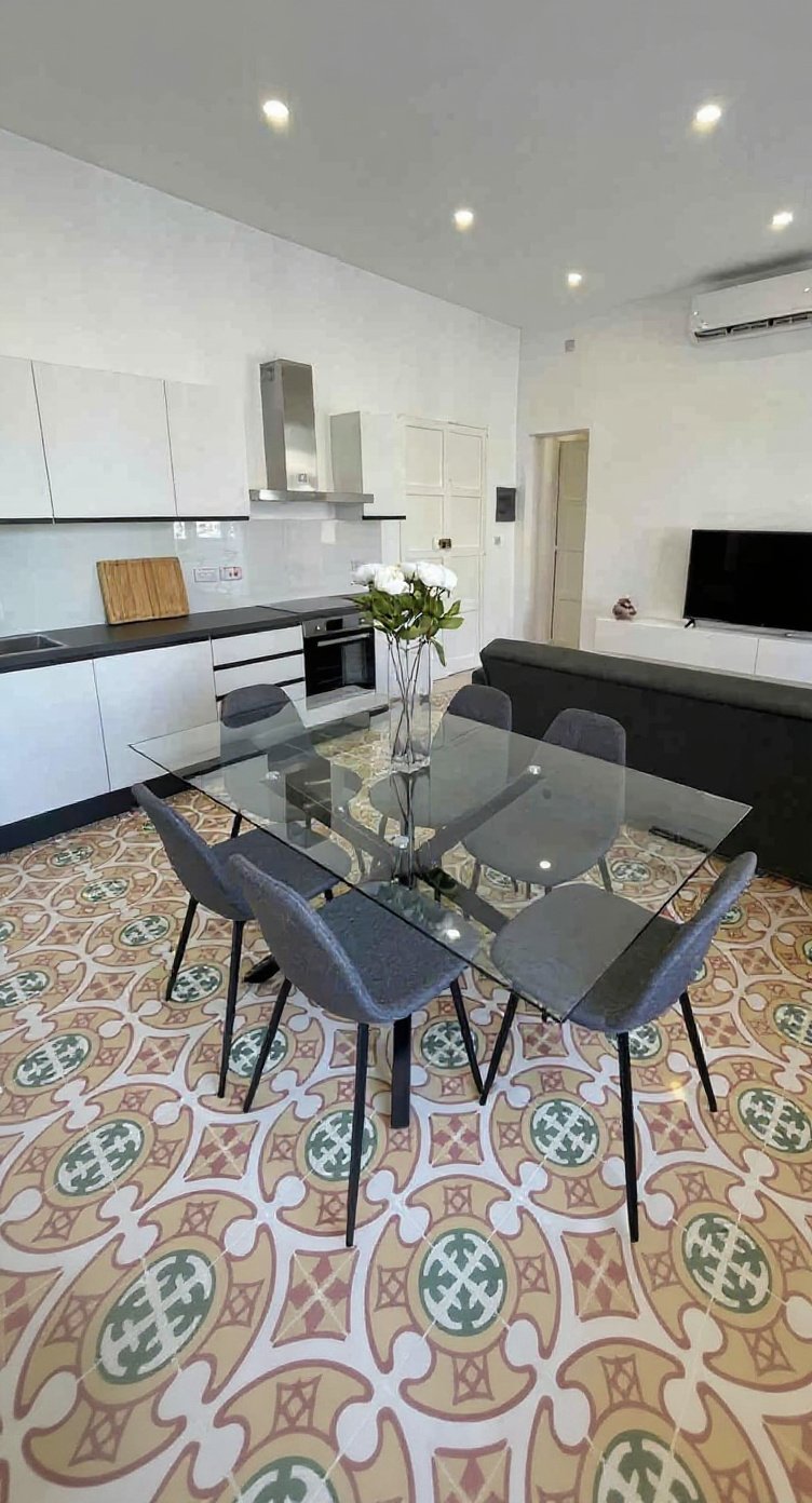 Townhouse in Kalkara - 3 beds, 3 baths — 5