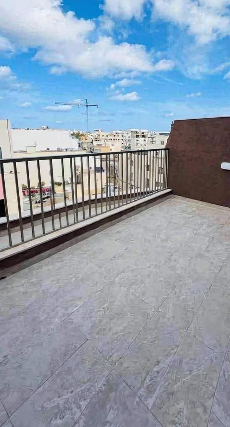 Penthouse in Msida - 2 beds, 2 baths — 2