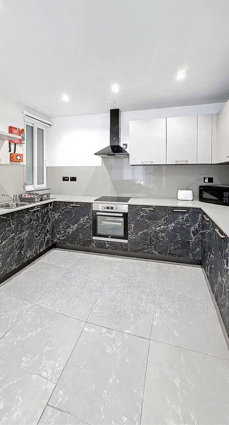 Apartment in Qawra - 2 beds, 2 baths — 2