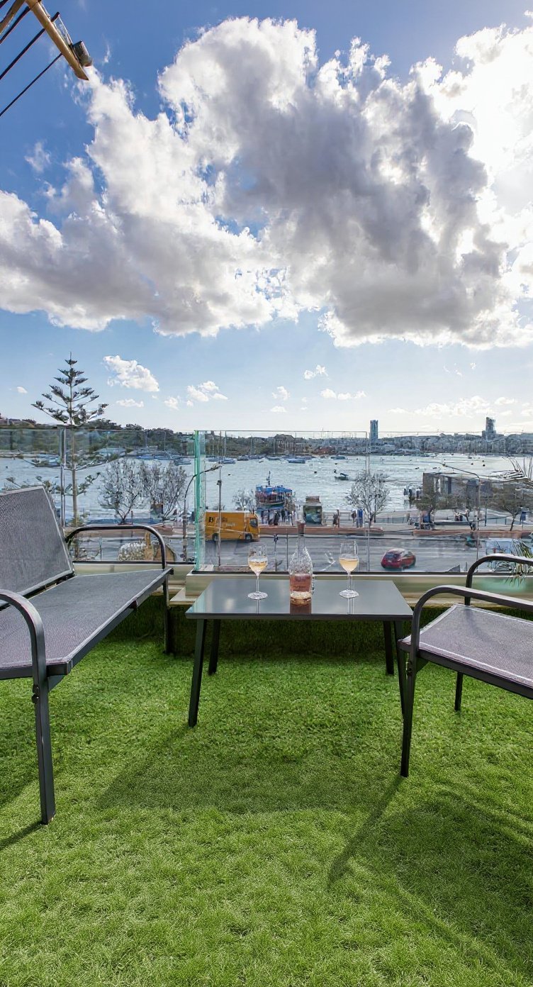 Apartment in Sliema - 3 beds, 2 baths — 1