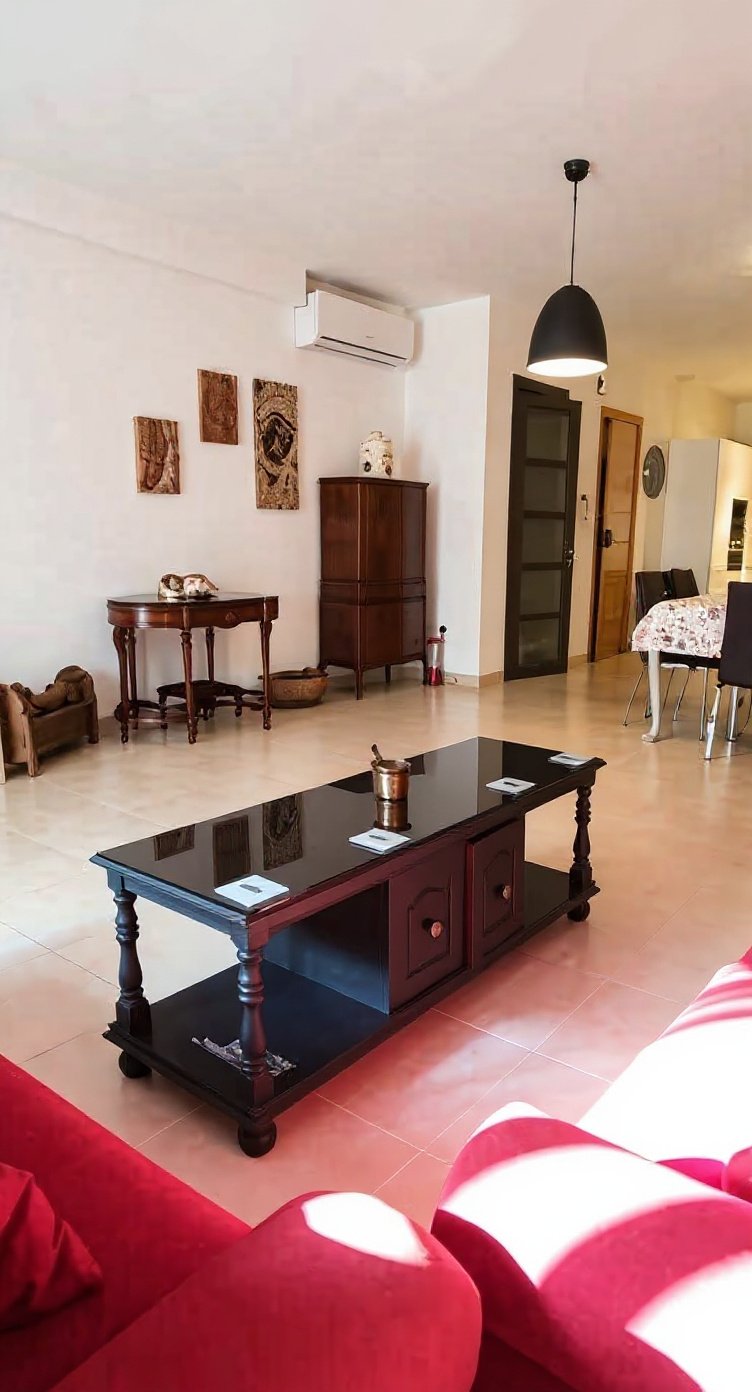 Apartment in San Giljan - 3 beds, 2 baths — 1