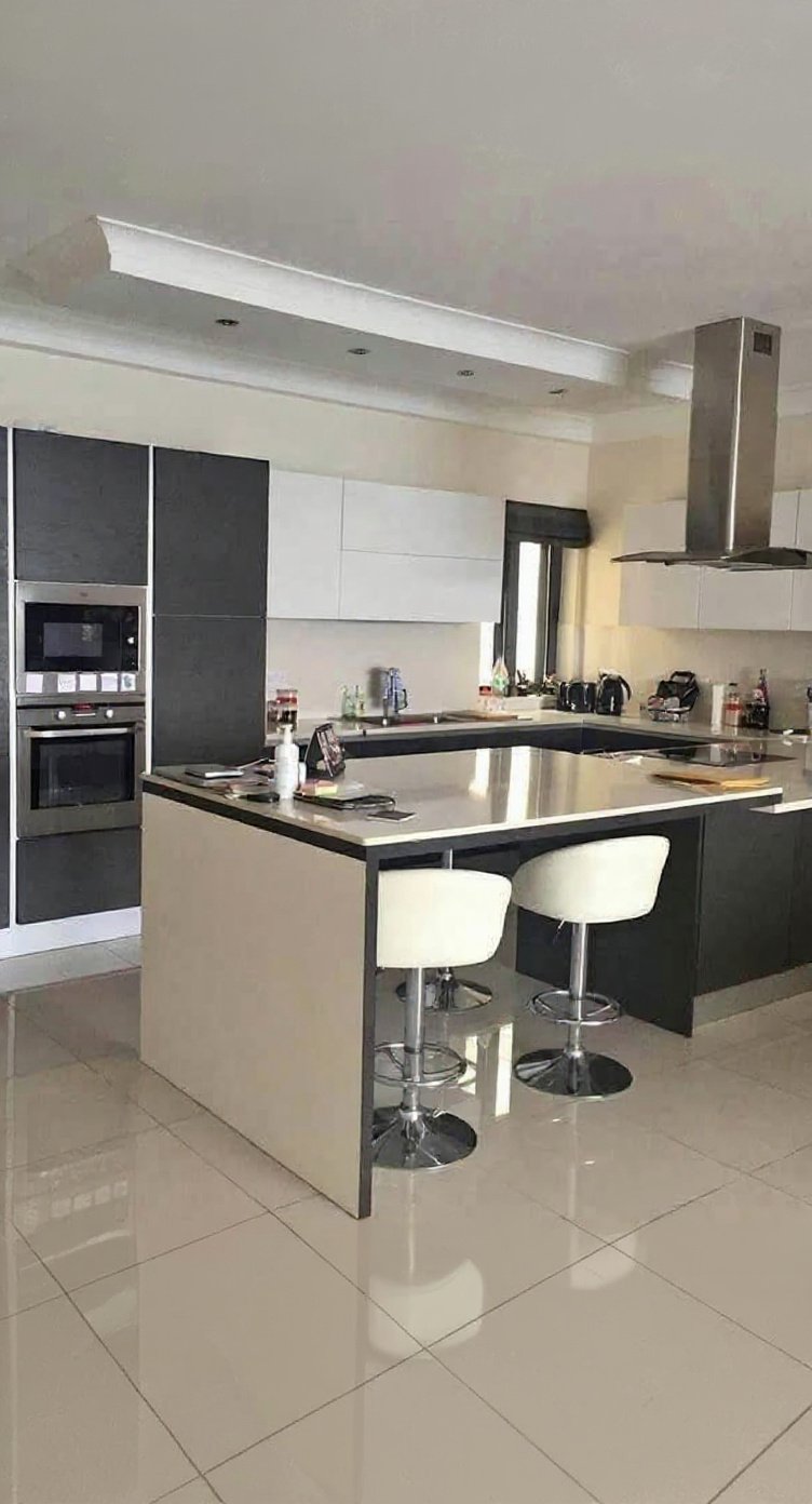 Apartment in Bugibba - 3 beds, 2 baths — 1