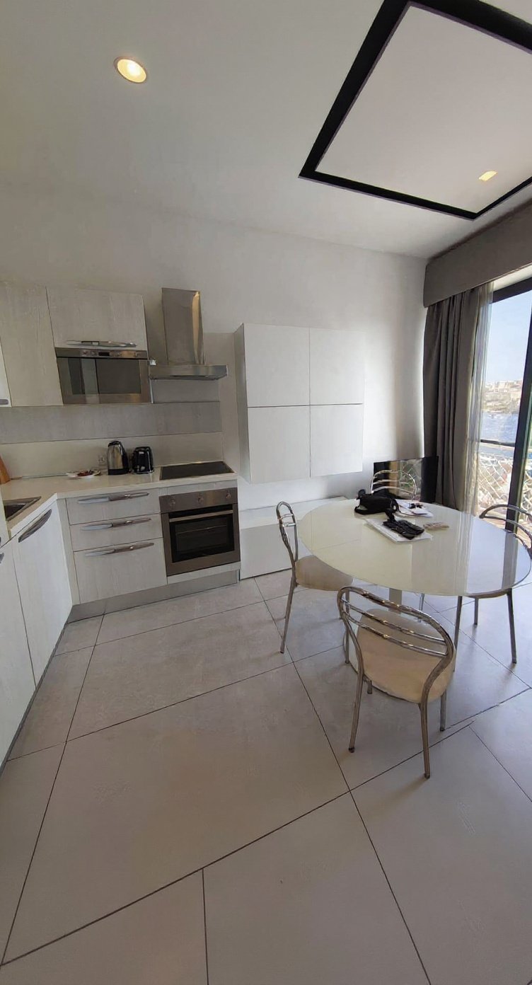 Apartment in Sliema - 3 beds — 4