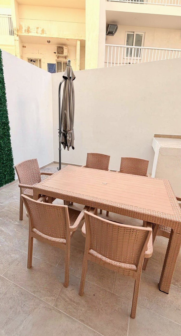 Apartment in St Paul's Bay - 2 beds, 2 baths — 5