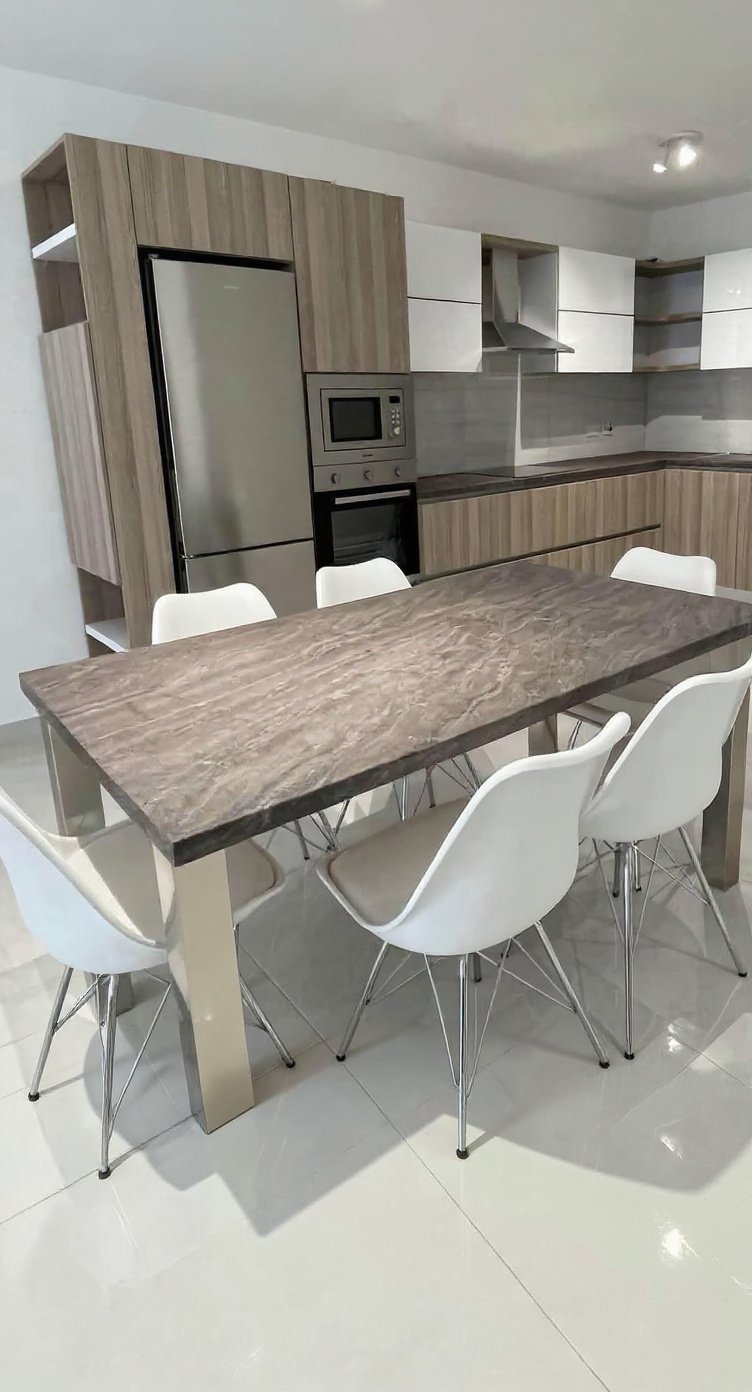 Apartment in Qawra - 3 beds, 2 baths — 1
