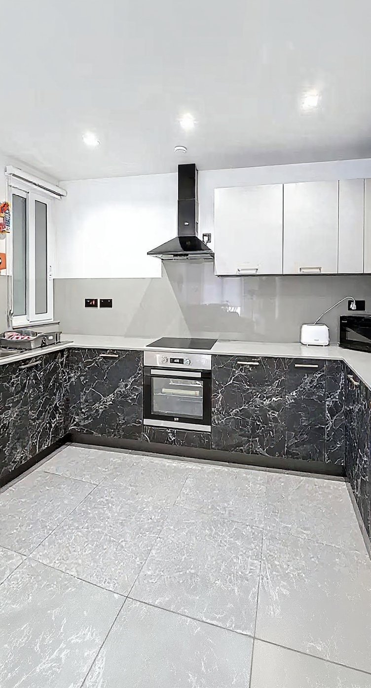 Apartment in Qawra - 2 beds, 2 baths — 4