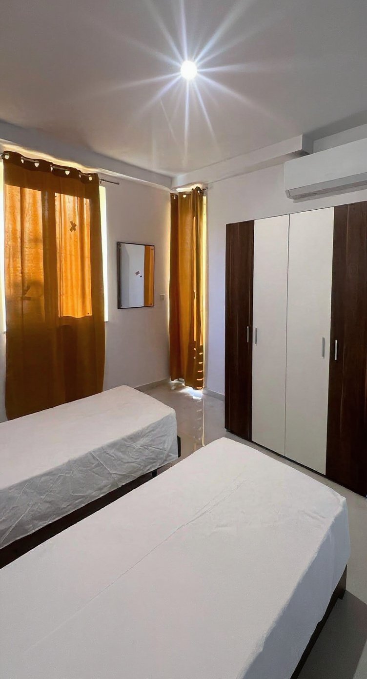 Apartment in San Giljan - 3 beds, 3 baths — 2