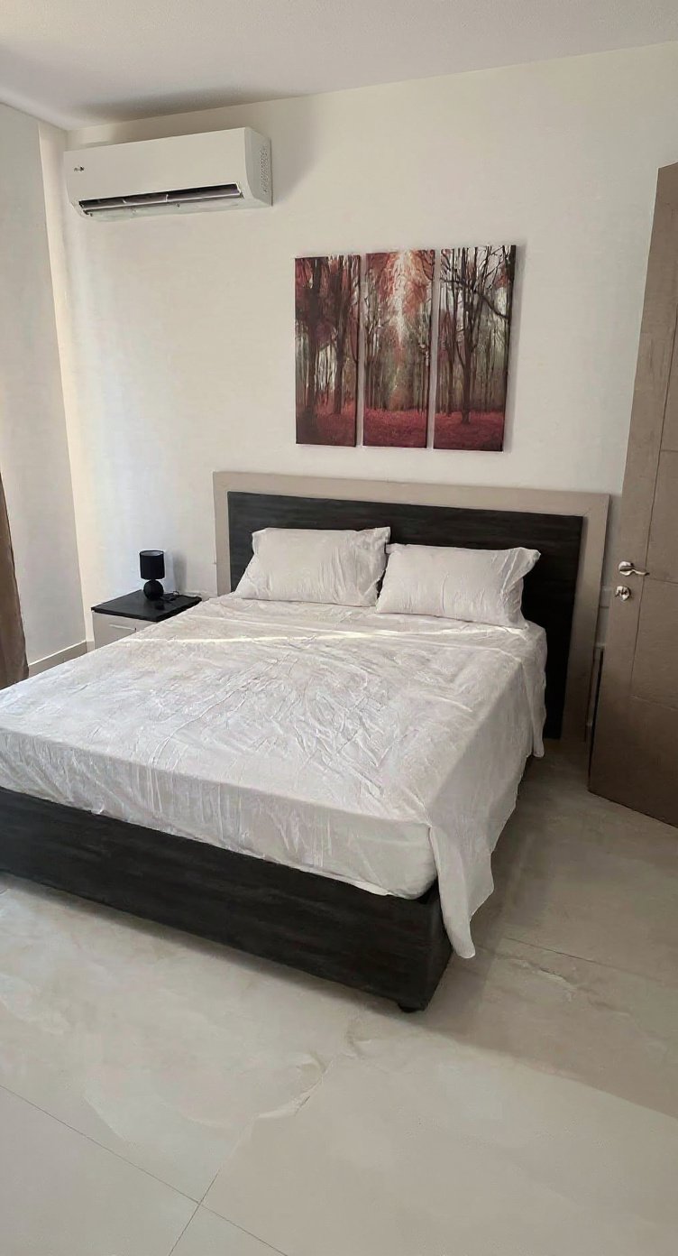 Apartment in San Giljan - 3 beds, 3 baths — 1
