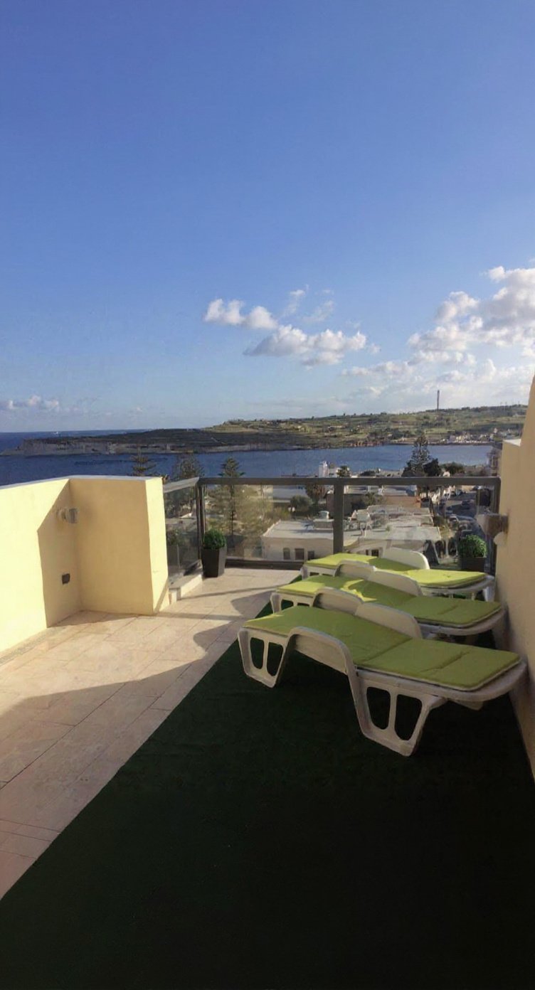 Penthouse in Marsaskala - 2 beds, 2 baths — 4