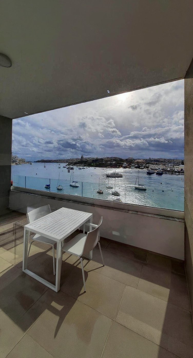 Apartment in Sliema - 3 beds, 3 baths — 2