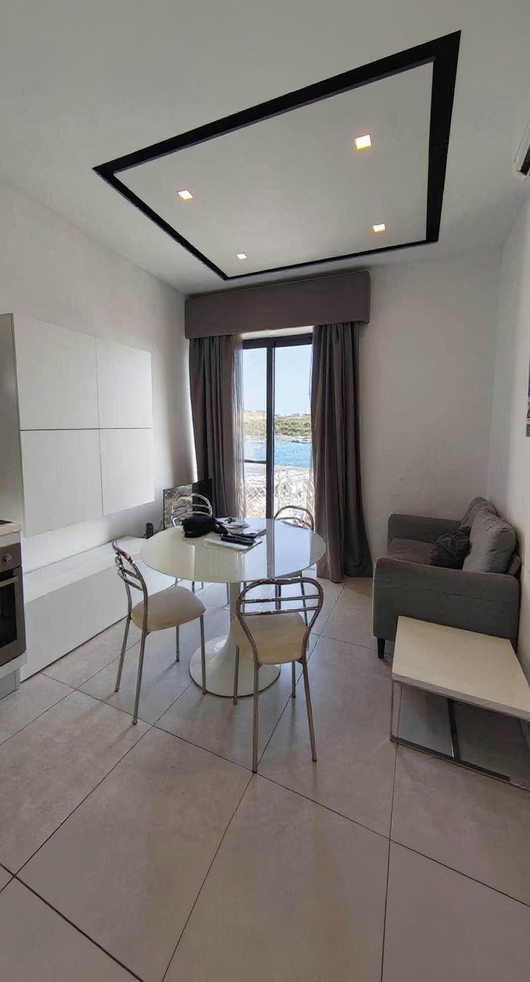Apartment in Sliema - 3 beds — 4