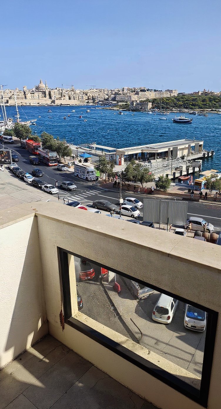 Apartment in Sliema - 3 beds — 5