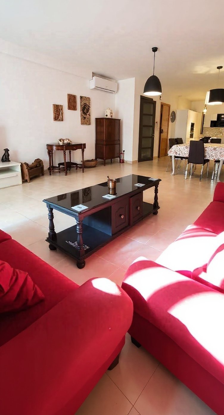 Apartment in San Giljan - 3 beds, 2 baths — 1