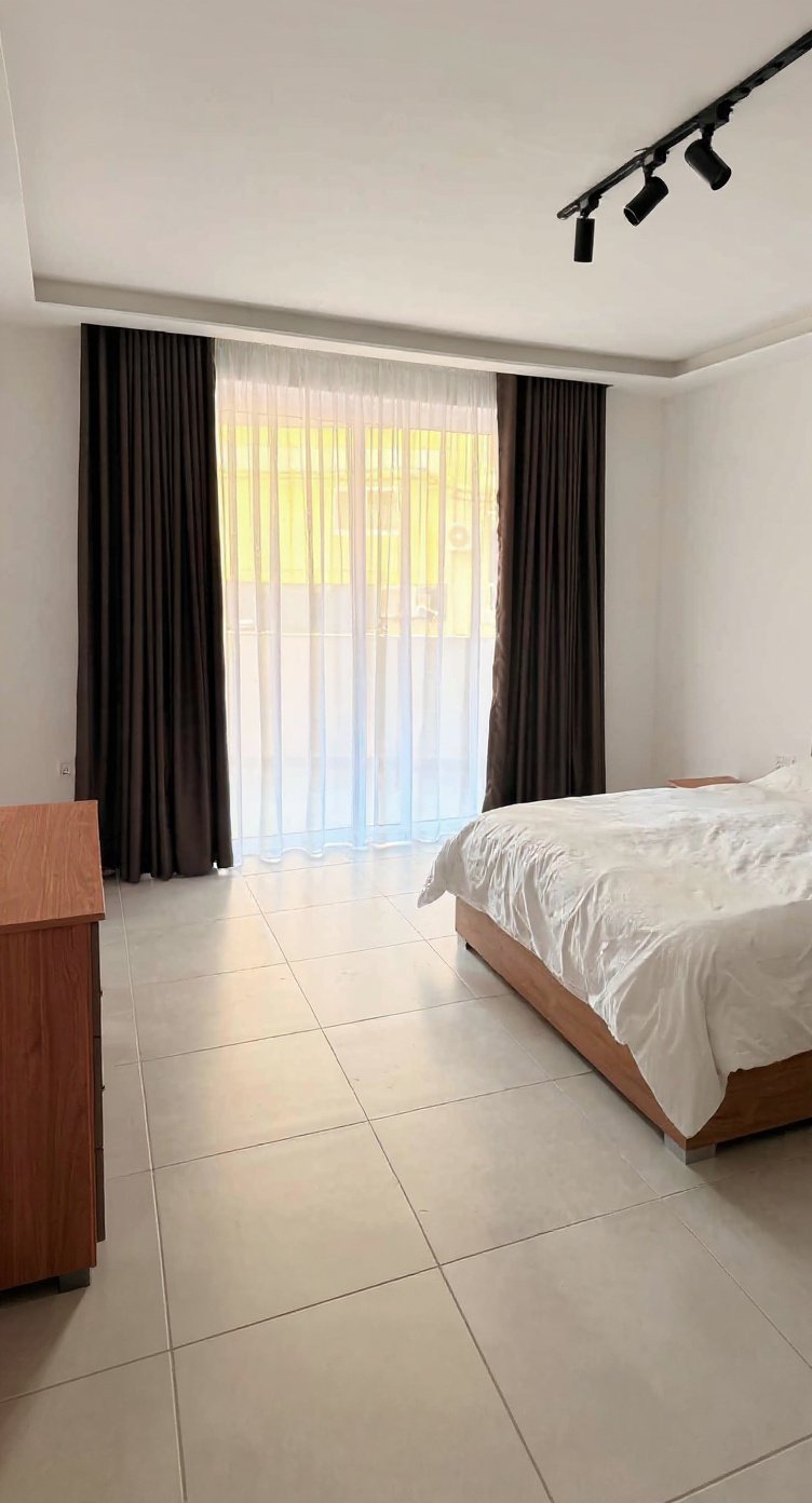 Bright 2-Bedroom Apartment with Private Courtyard in St. Paul’s Bay — 5