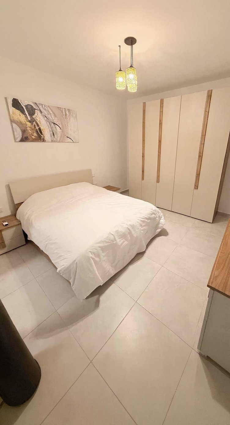 Bright 2-Bedroom Apartment with Private Courtyard in St. Paul’s Bay — 7