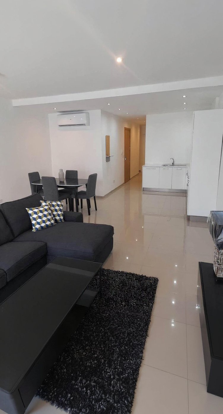 Apartment in St Julian's - 2 beds, 2 baths — 1