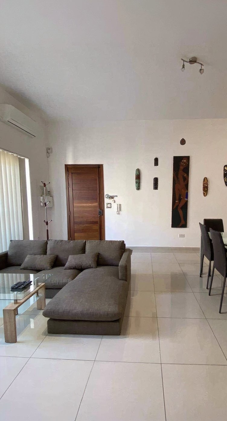 Apartment in St Julian's - 3 beds, 2 baths — 1