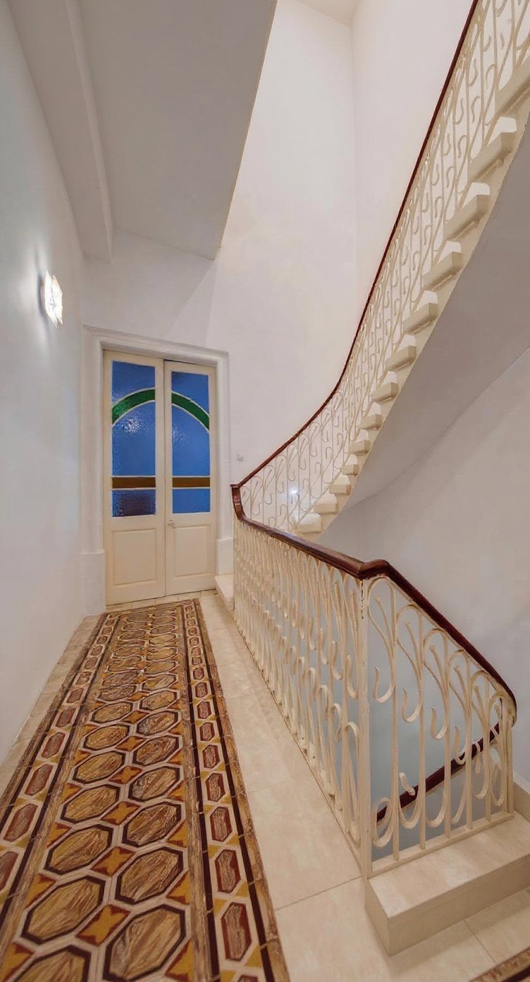 Townhouse in Sliema - 5 beds, 4 baths — 3