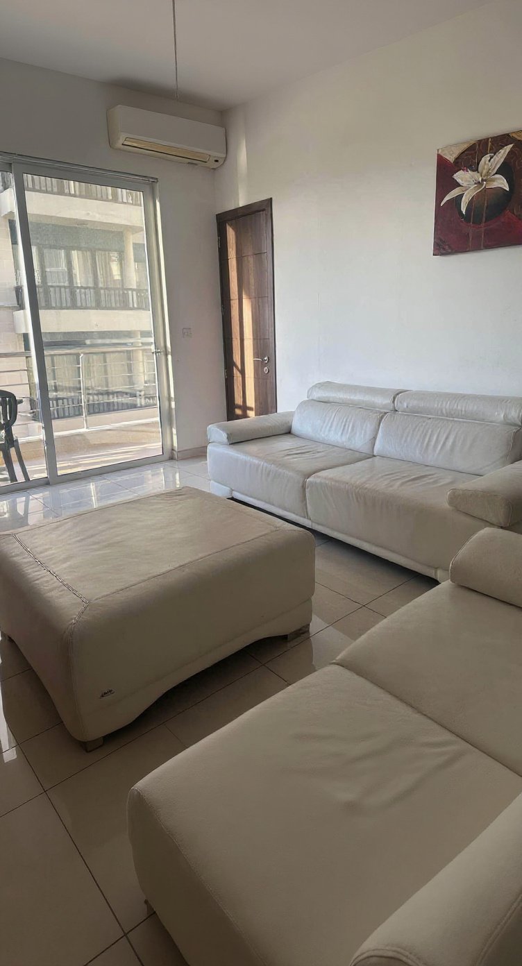 Room in San Giljan — 2