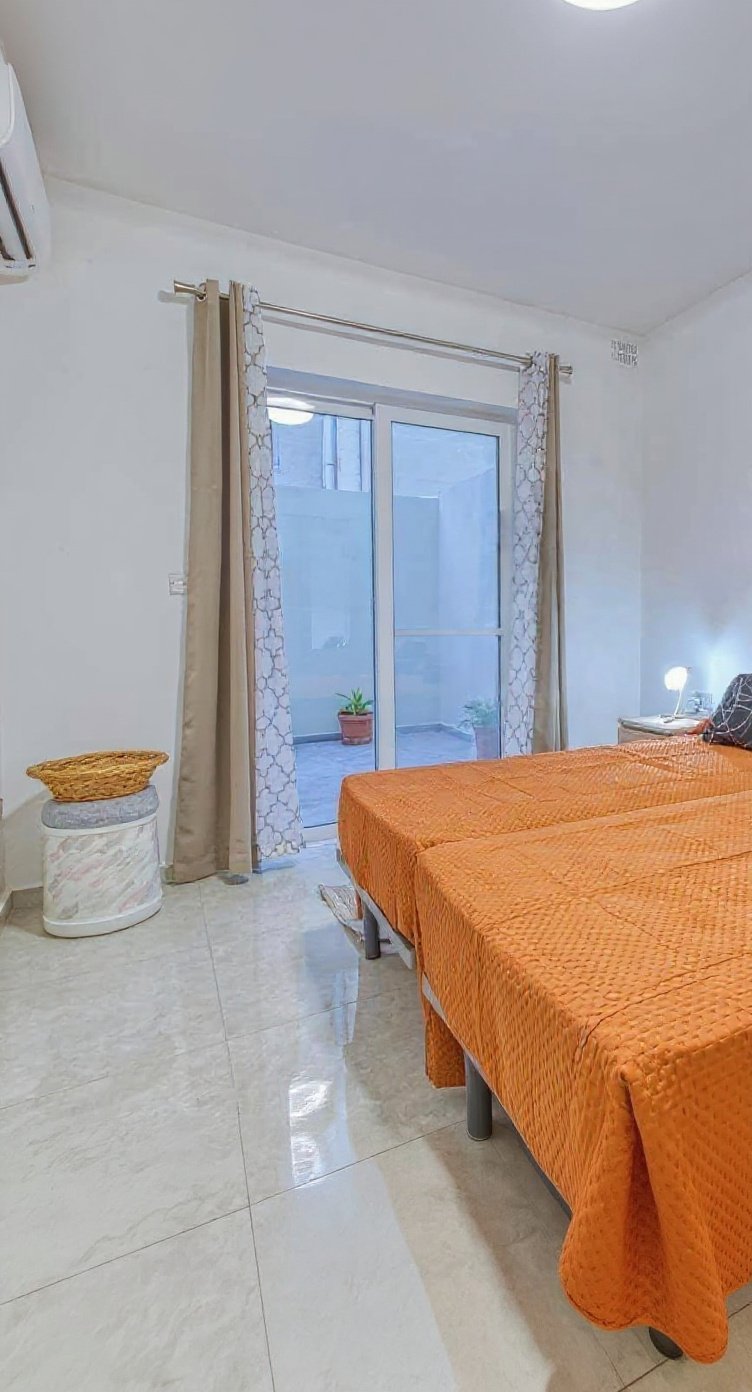 Maisonette in Pembroke - 2 beds, 2 baths — 3